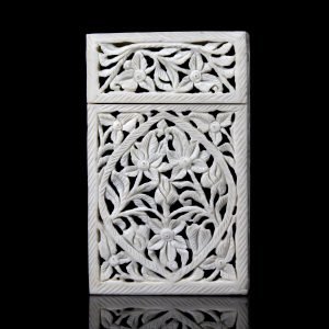 bone-carving-handmade-cigarette-box-storage-antique-unique-carving-floral